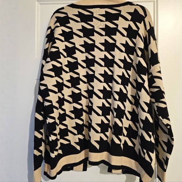 Vici Women's Houndstooth Cardigan Sz medium - Picture 4 of 6